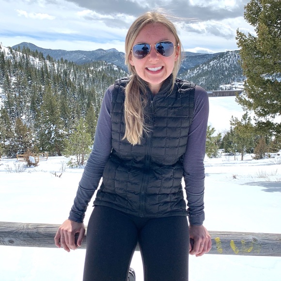 Meet your Posher, Abigail - Picture 2 of 2